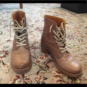 Frye Sabrina booties size 8.5